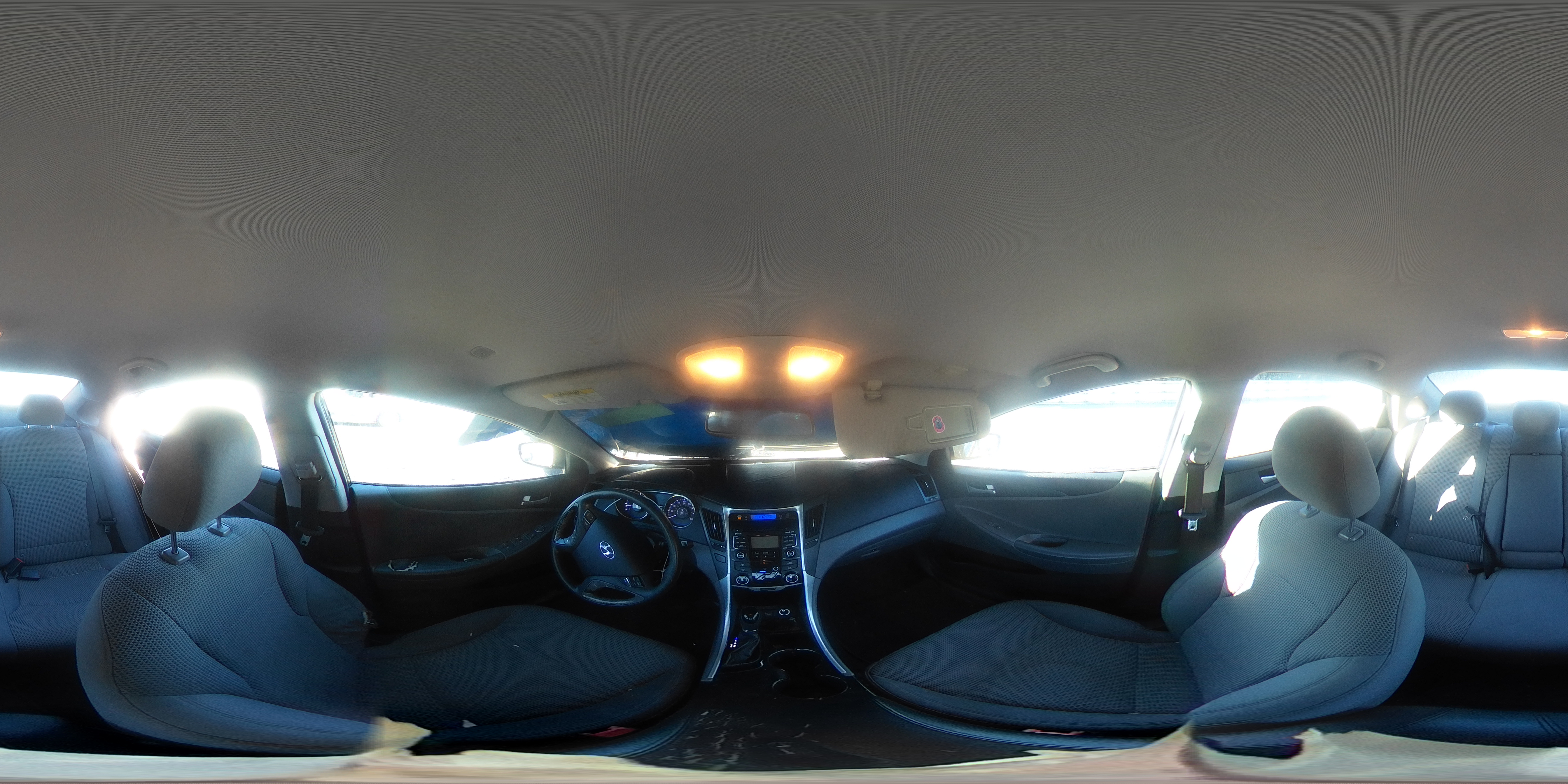 2011 Hyundai Sonata - Image 13