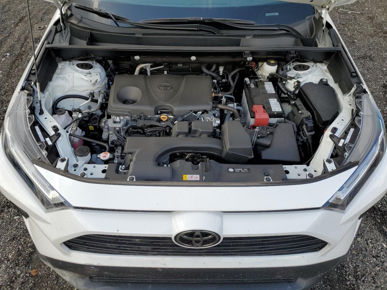2024 Toyota RAV 4 - Image 13