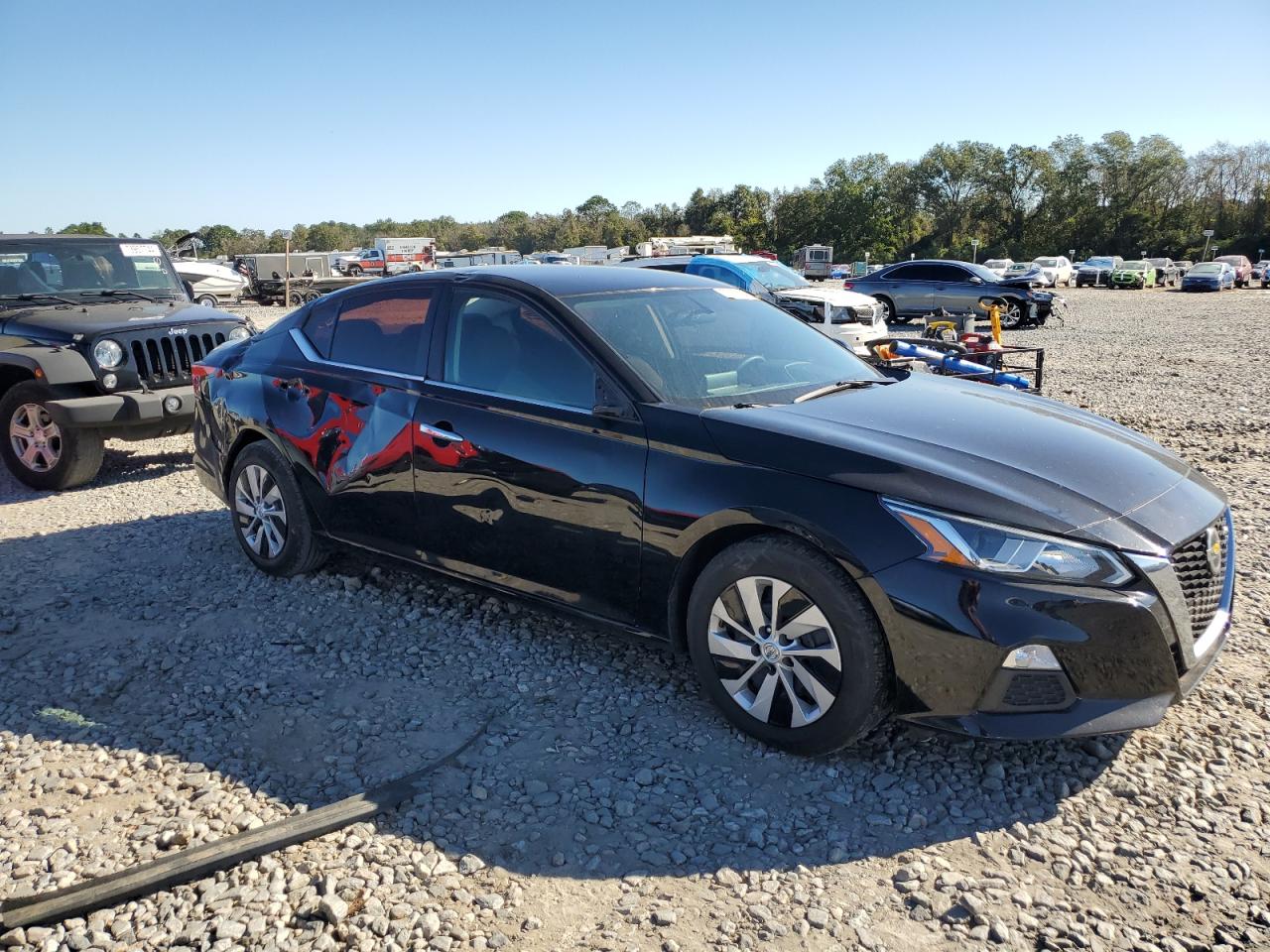 2020 Nissan Altima - Image 4