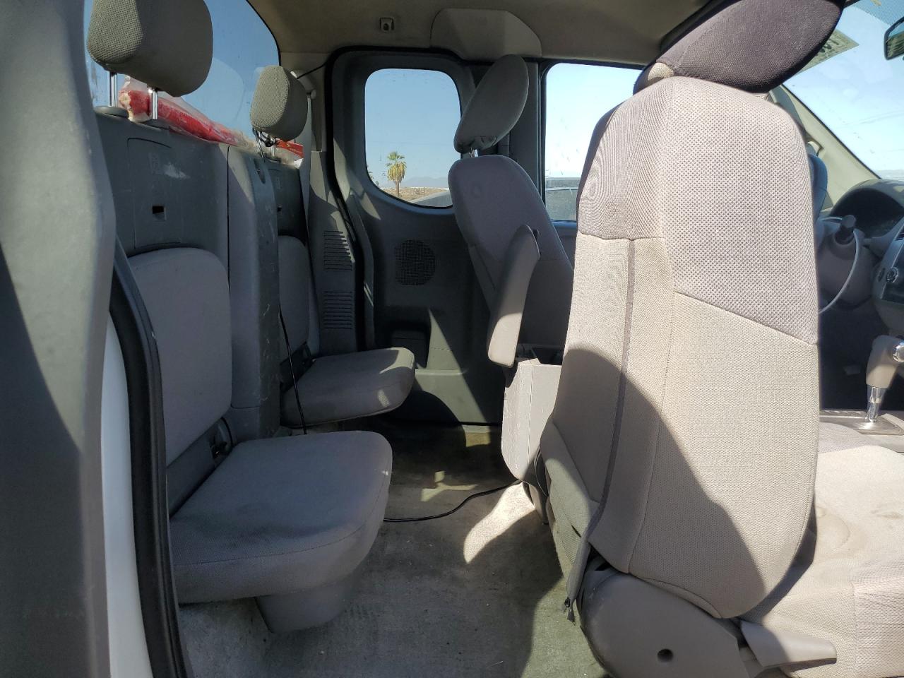 2016 Nissan Navara (Frontier) - Image 10