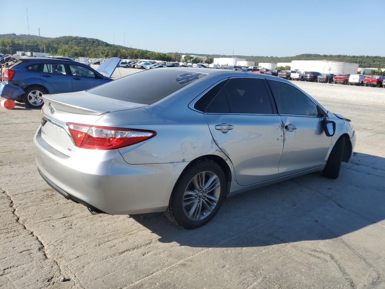 VIN 4T1BF1FKXHU379210 2017 TOYOTA CAMRY no.3