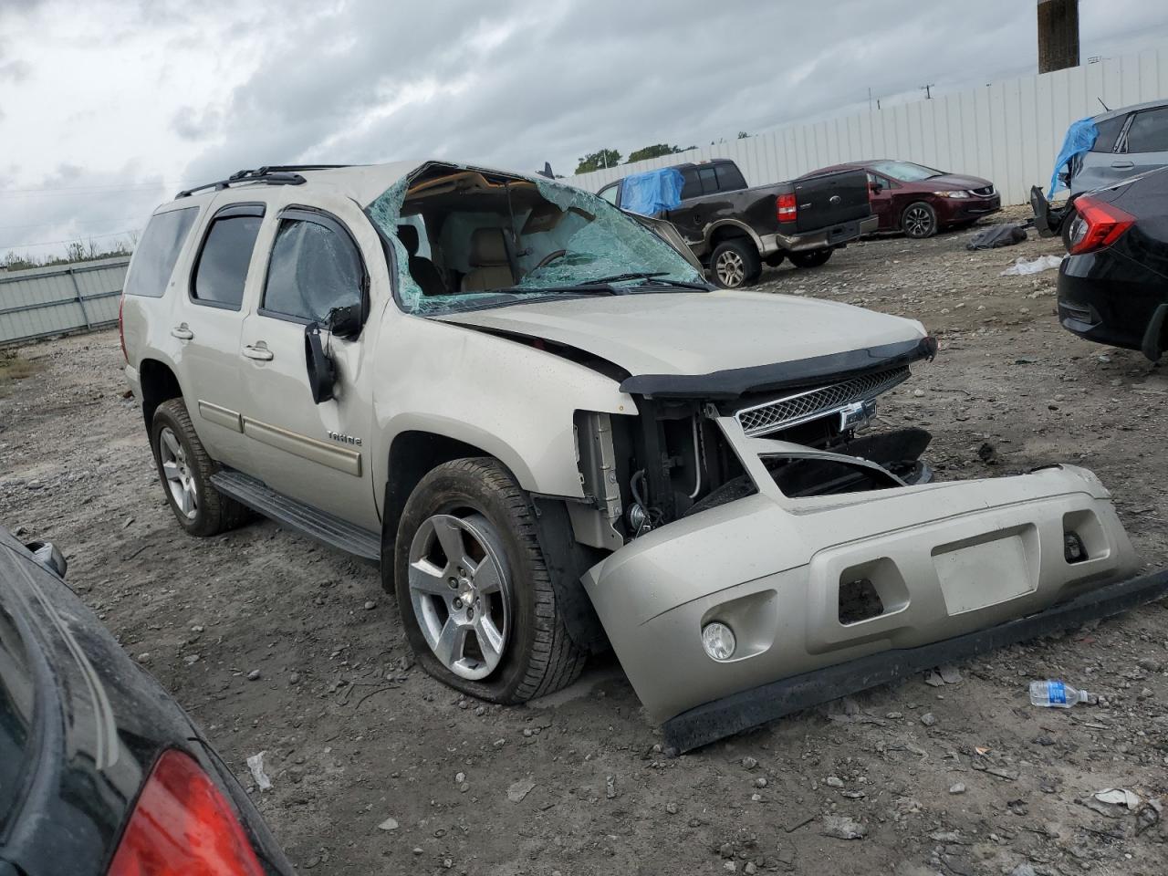 2013 Chevrolet Tahoe - Image 4