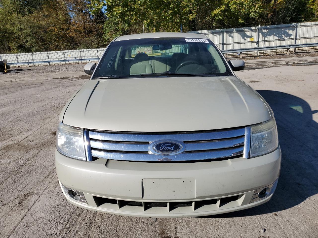 2008 Ford Taurus - Image 5