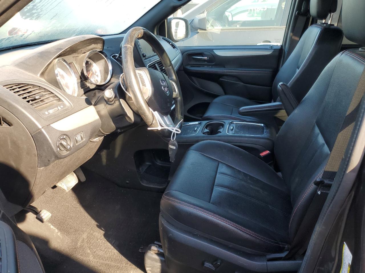 2019 Dodge Caravan - Image 7