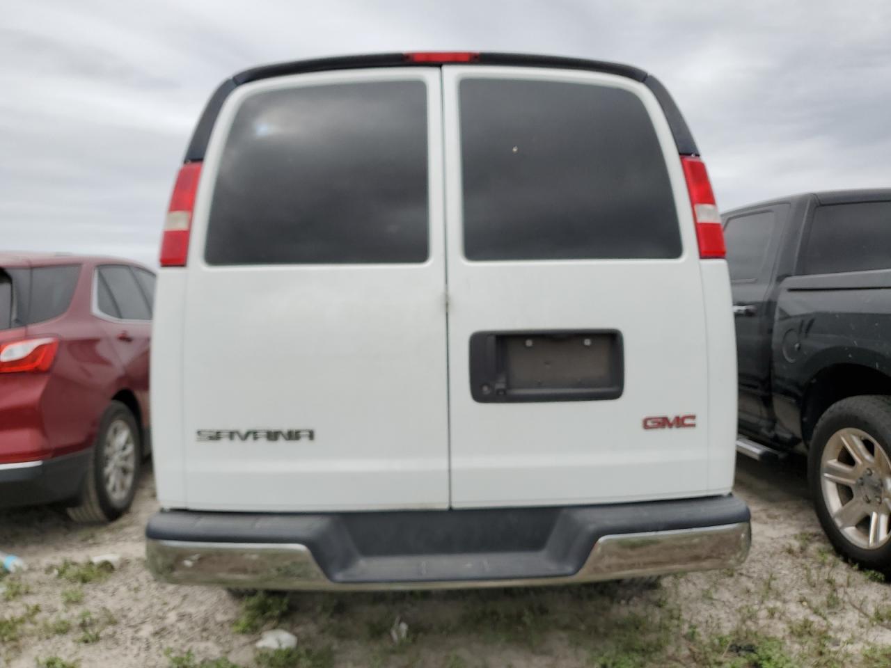 1GTW7AFG5K1256647 2019 GMC Savana G2500