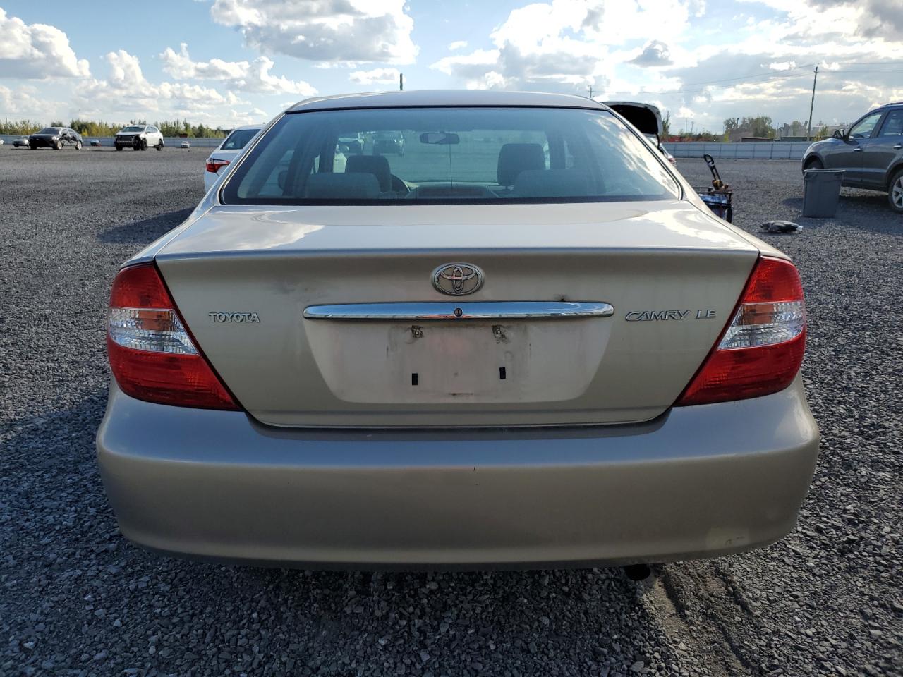 2004 Toyota Camry Le VIN: 4T1BE32K84U902819 Lot: 73726054