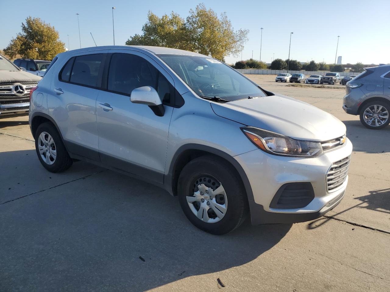 2017 Chevrolet Trax - Image 4