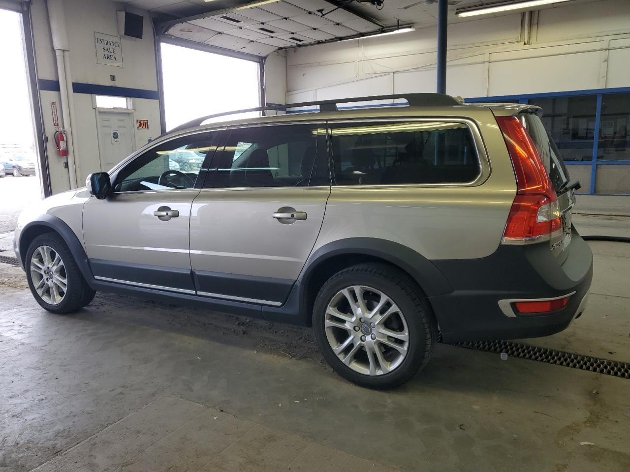 VIN YV4612NM5G1270907 2016 VOLVO XC70 no.2