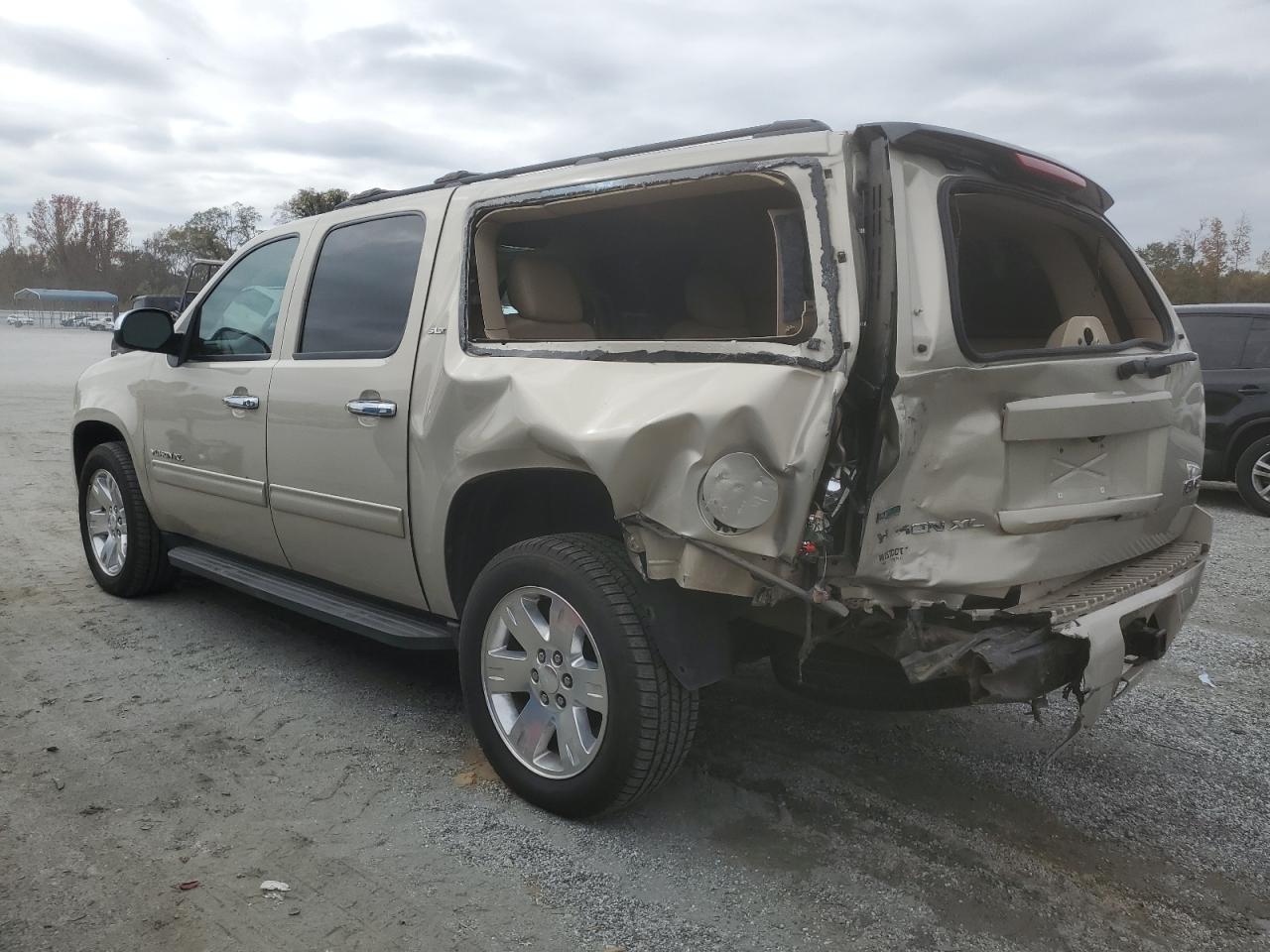 2012 GMC Yukon Xl K1500 Slt cream suv flexible 1GKS2KE72CR284904 photo #3