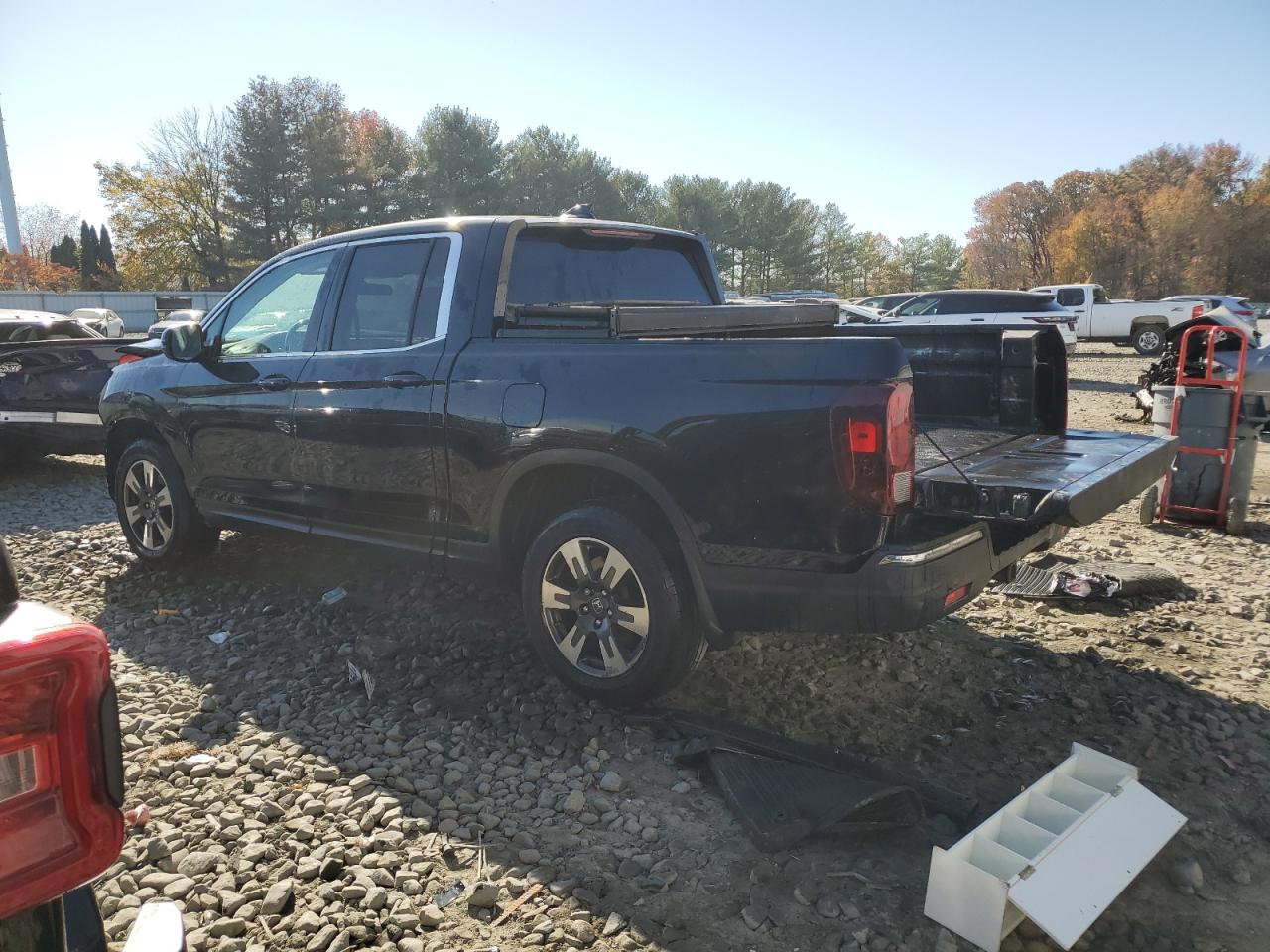 2017 Honda Ridgeline - Image 2