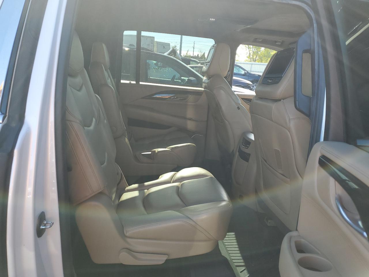 1GYS4KKJXJR133564 2018 Cadillac Escalade Esv Platinum