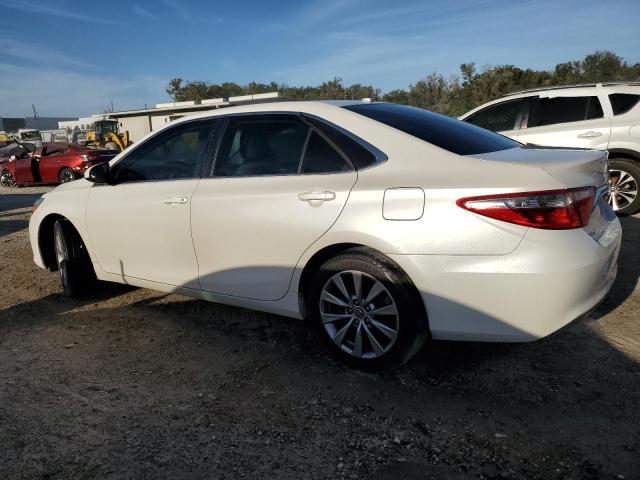  TOYOTA CAMRY 2015 Белы