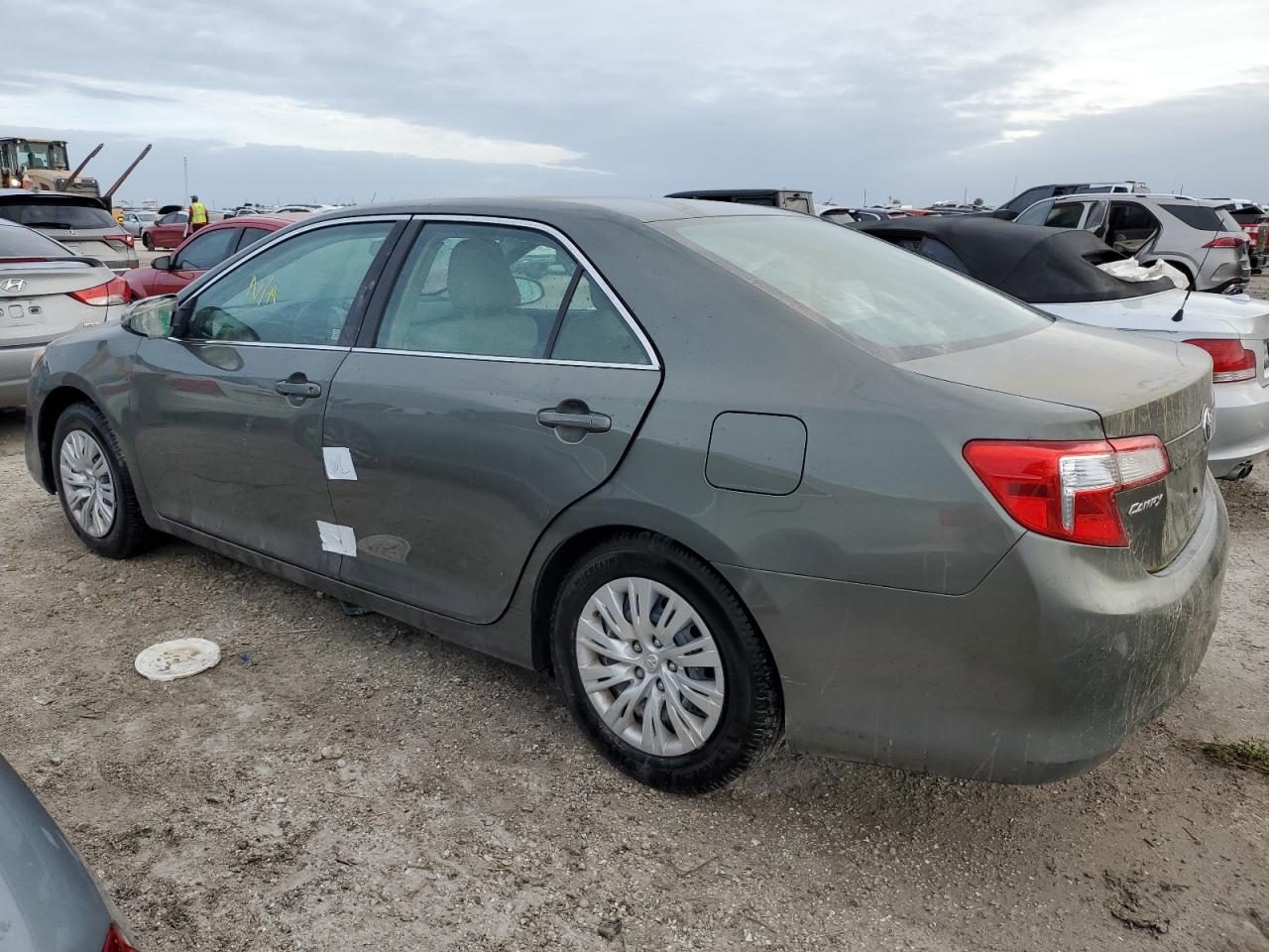 2014 Toyota Camry - Image 2