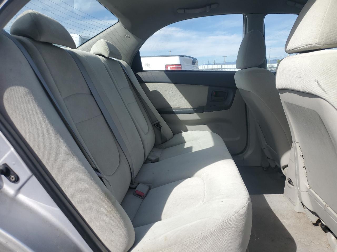 2006 Kia Spectra - Image 10