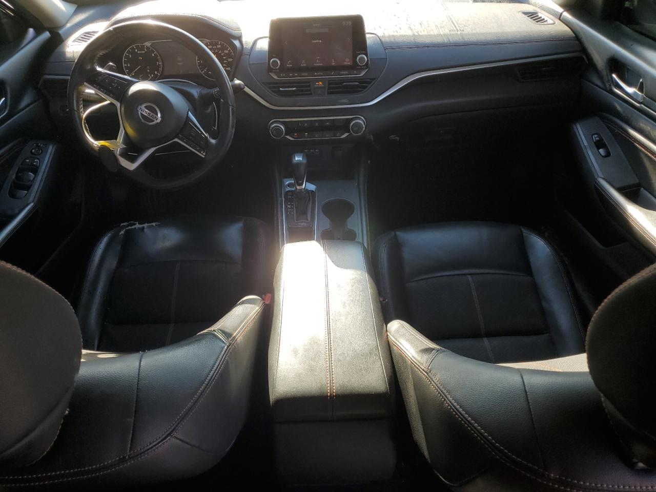 2020 Nissan Altima - Image 8