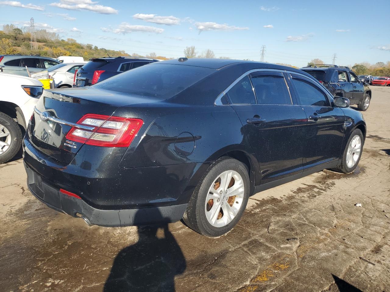 2013 Ford Taurus - Image 3