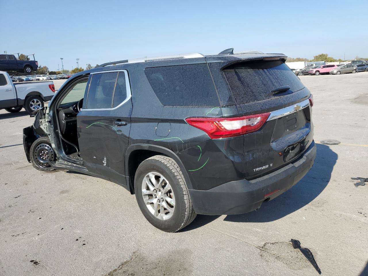 2018 Chevrolet Traverse - Image 2