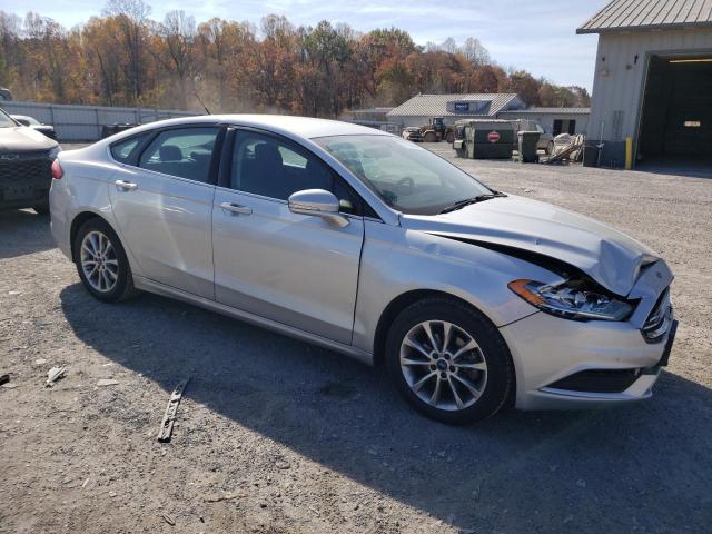  FORD FUSION 2017 Srebrny