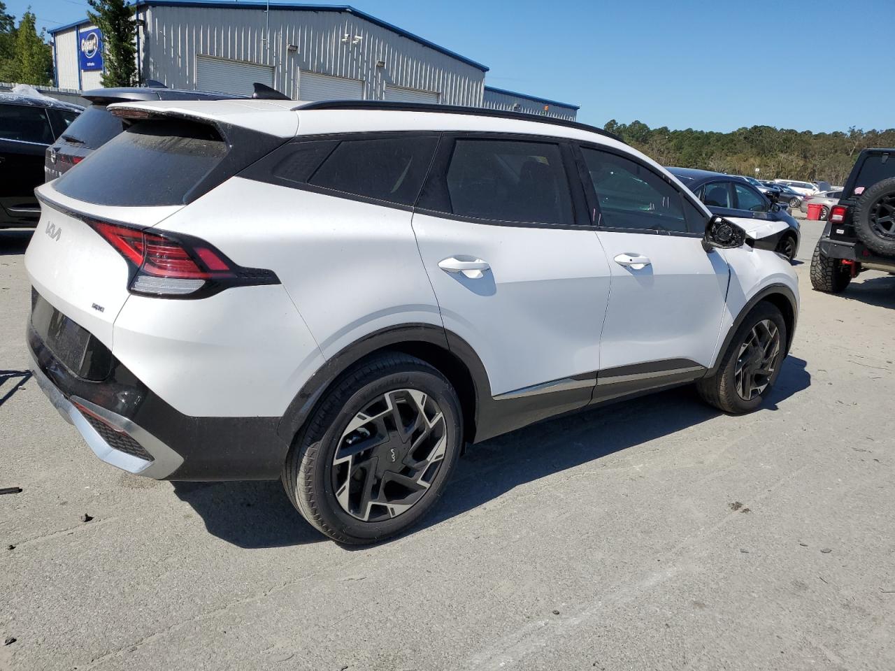 2024 Kia Sportage - Image 3