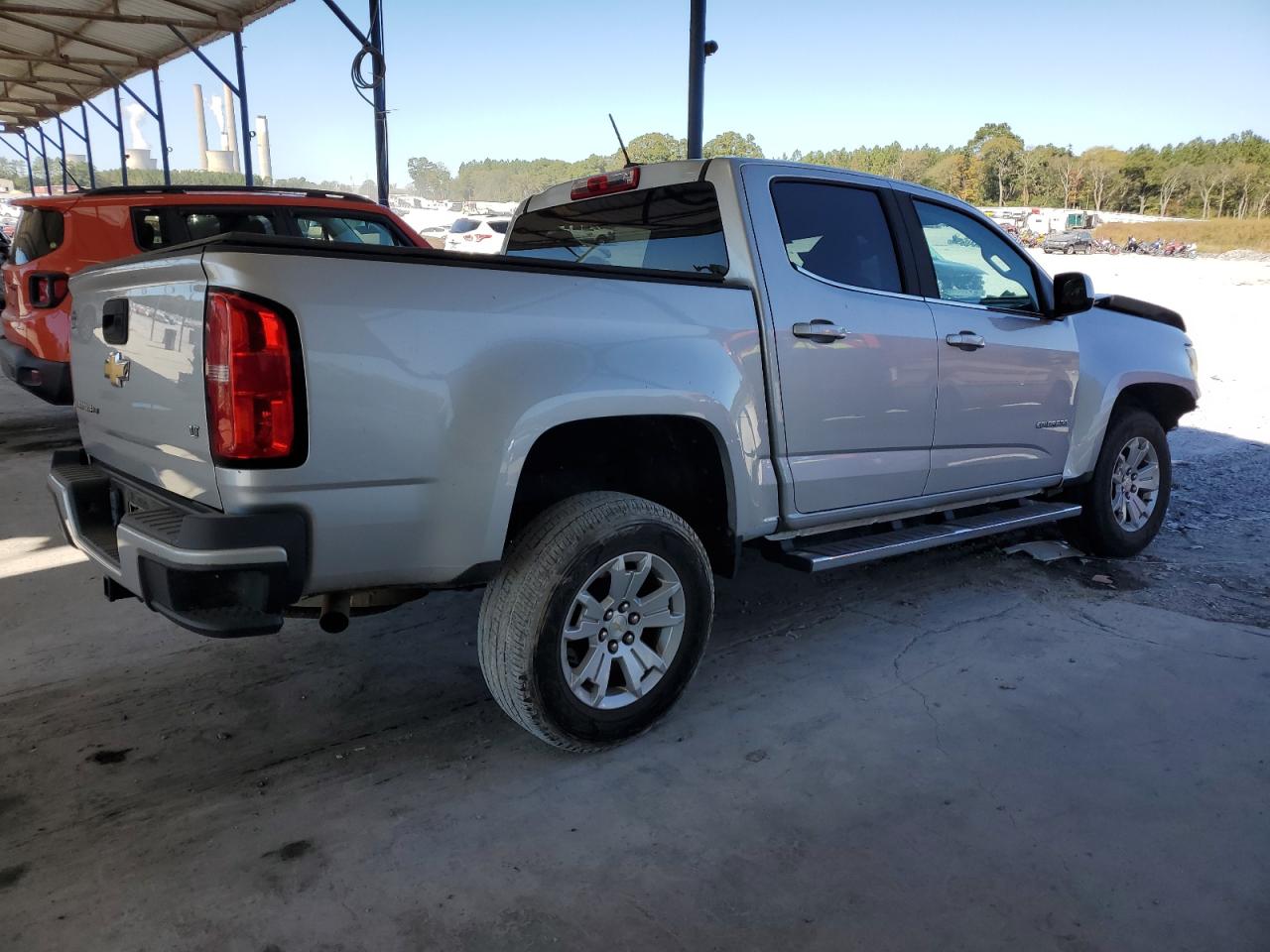 2018 Chevrolet Colorado - Image 3