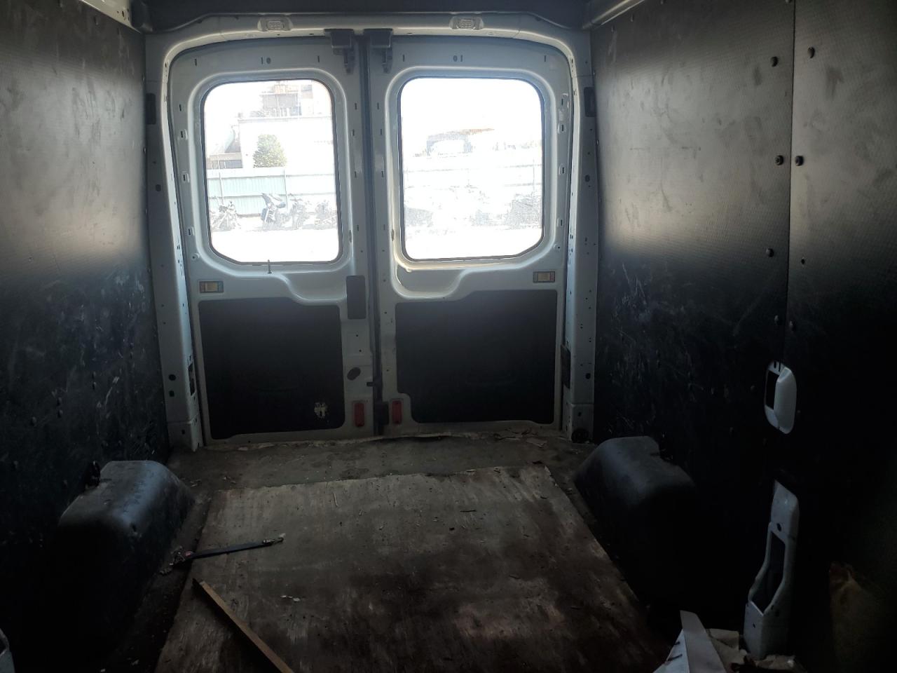 2020 Ford Transit - Image 10