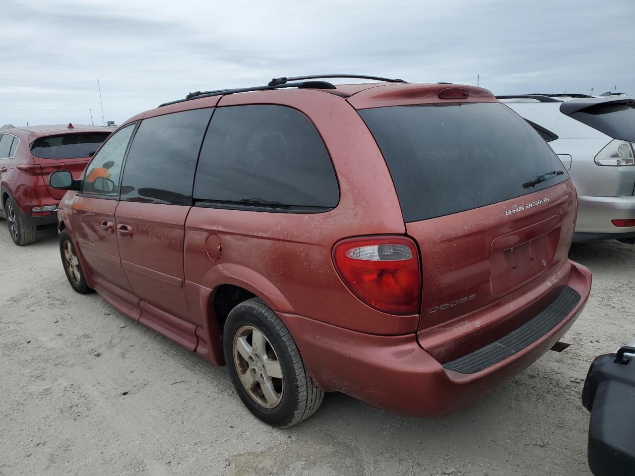 2007 Dodge Caravan - Image 2