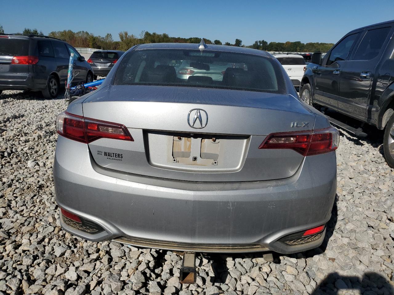 19UDE2F78HA009927 2017 Acura Ilx Premium