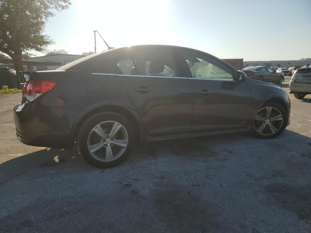 VIN 1G1PE5SB5E7380584 2014 CHEVROLET CRUZE no.3