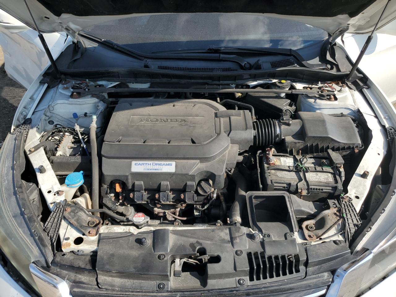 1HGCR3F88FA018476 2015 Honda Accord Exl