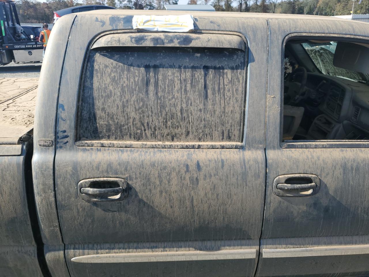 2006 GMC Sierra - Image 12