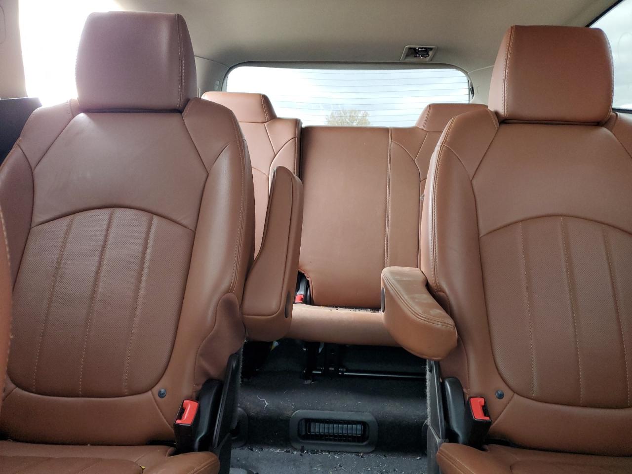 2017 Chevrolet Traverse - Image 10