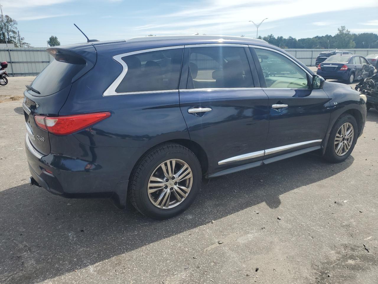 2015 Infiniti QX60 - Image 3