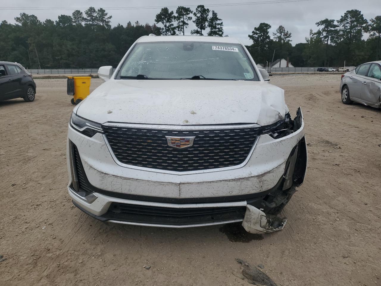 2021 Cadillac XT6 - Image 5