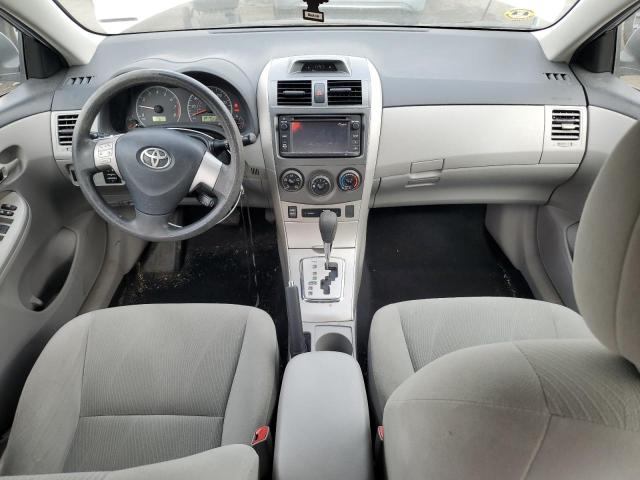 Седаны TOYOTA COROLLA 2013 Серебристый