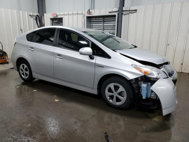  TOYOTA PRIUS 2013 Серебристый