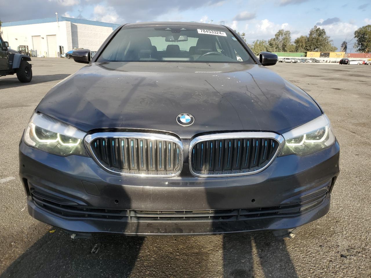 VIN WBAJA9C5XKB392471 2019 BMW 5 SERIES no.5