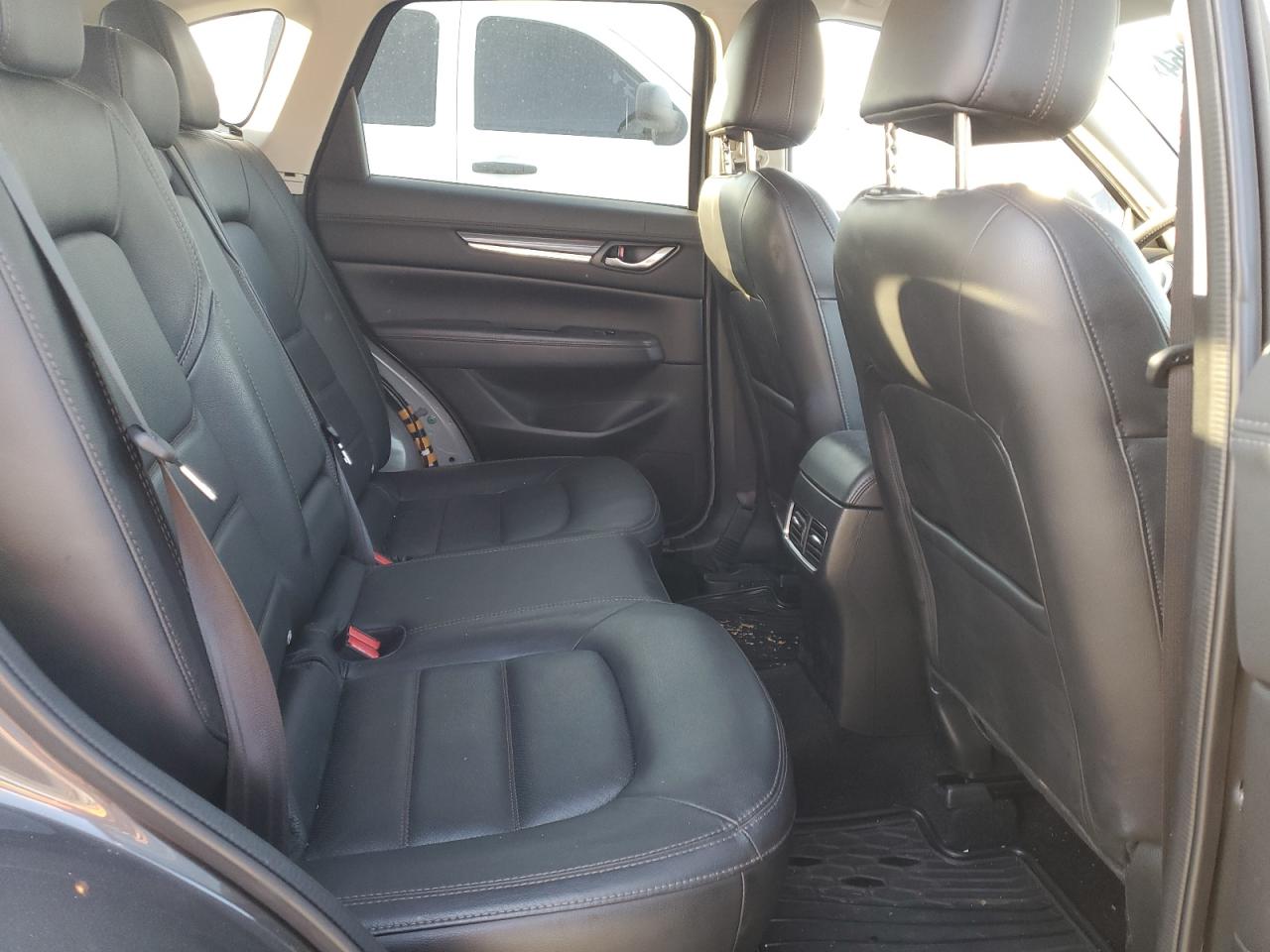 2017 Mazda CX-5 - Image 11