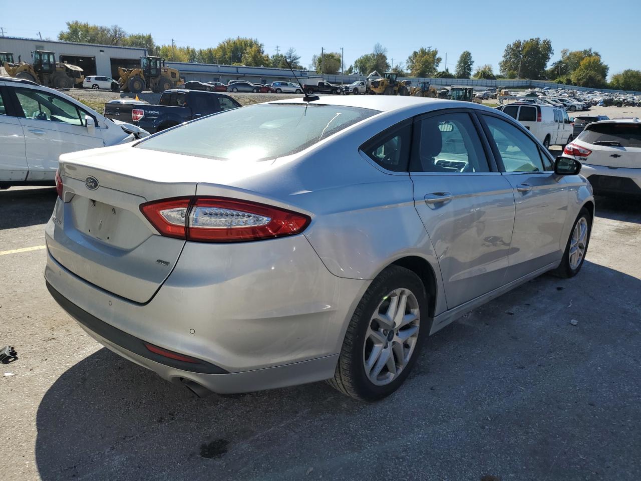 VIN 3FA6P0H78GR262825 2016 FORD FUSION no.3