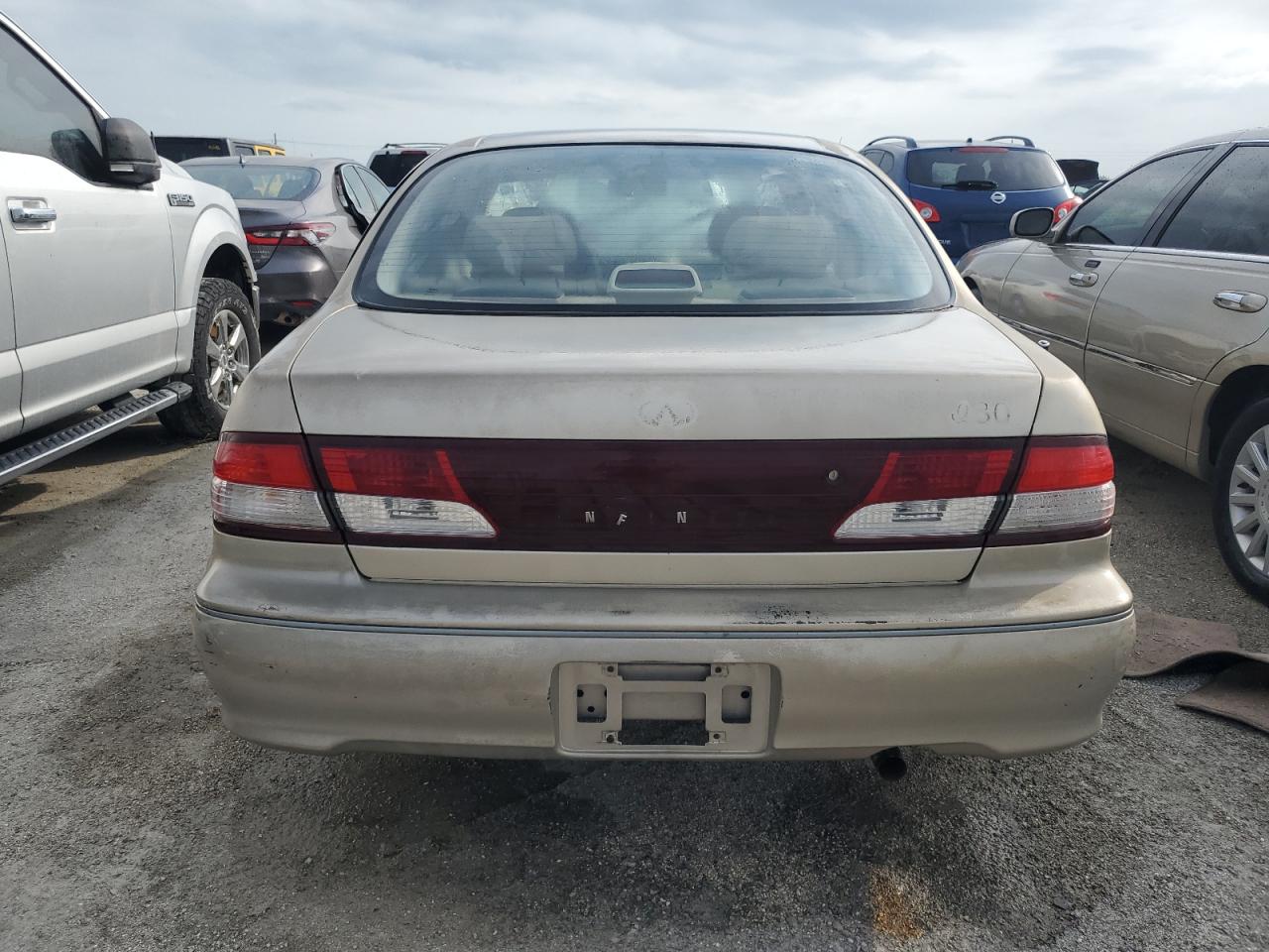 1999 Infiniti I30 VIN: JNKCA21A8XT763498 Lot: 74992364