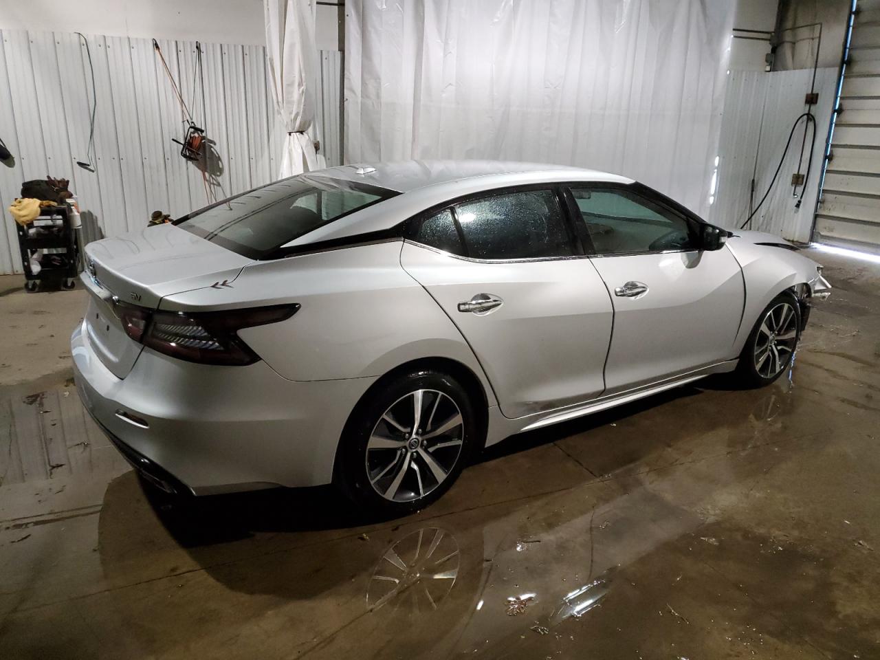2019 Nissan Maxima - Image 3