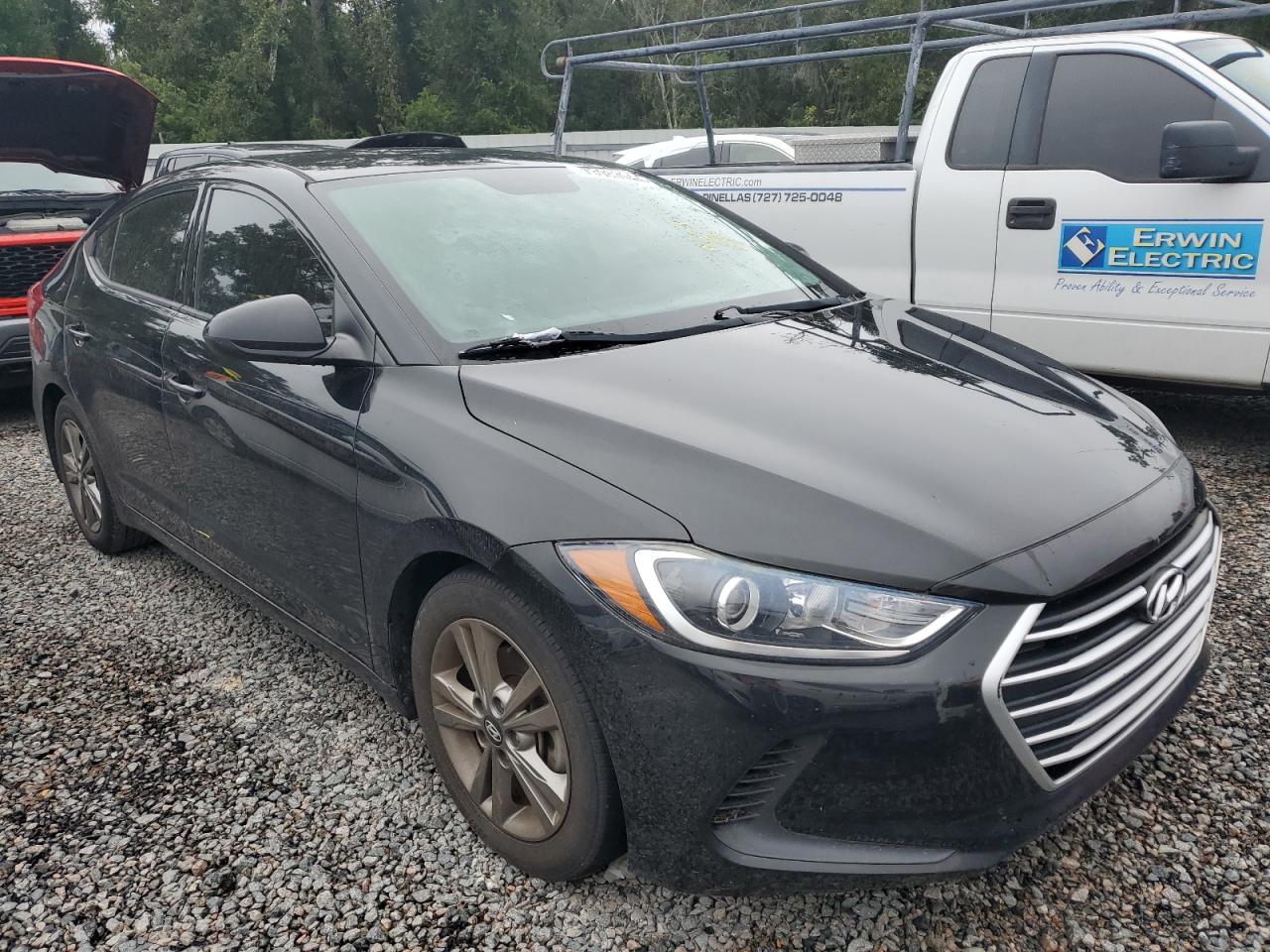 2017 Hyundai Elantra - Image 4
