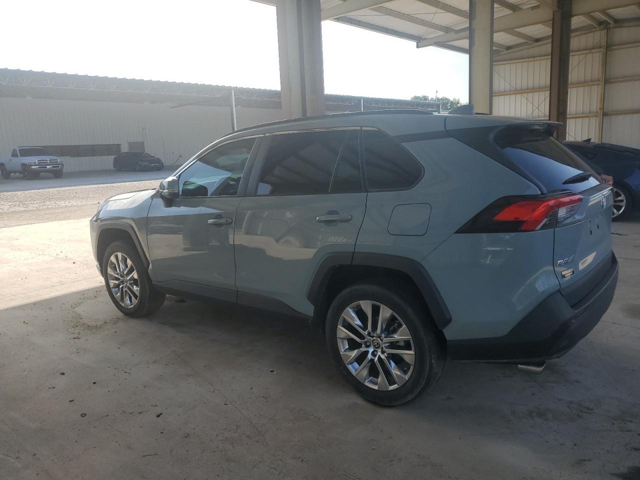 2021 Toyota RAV 4 - Image 2