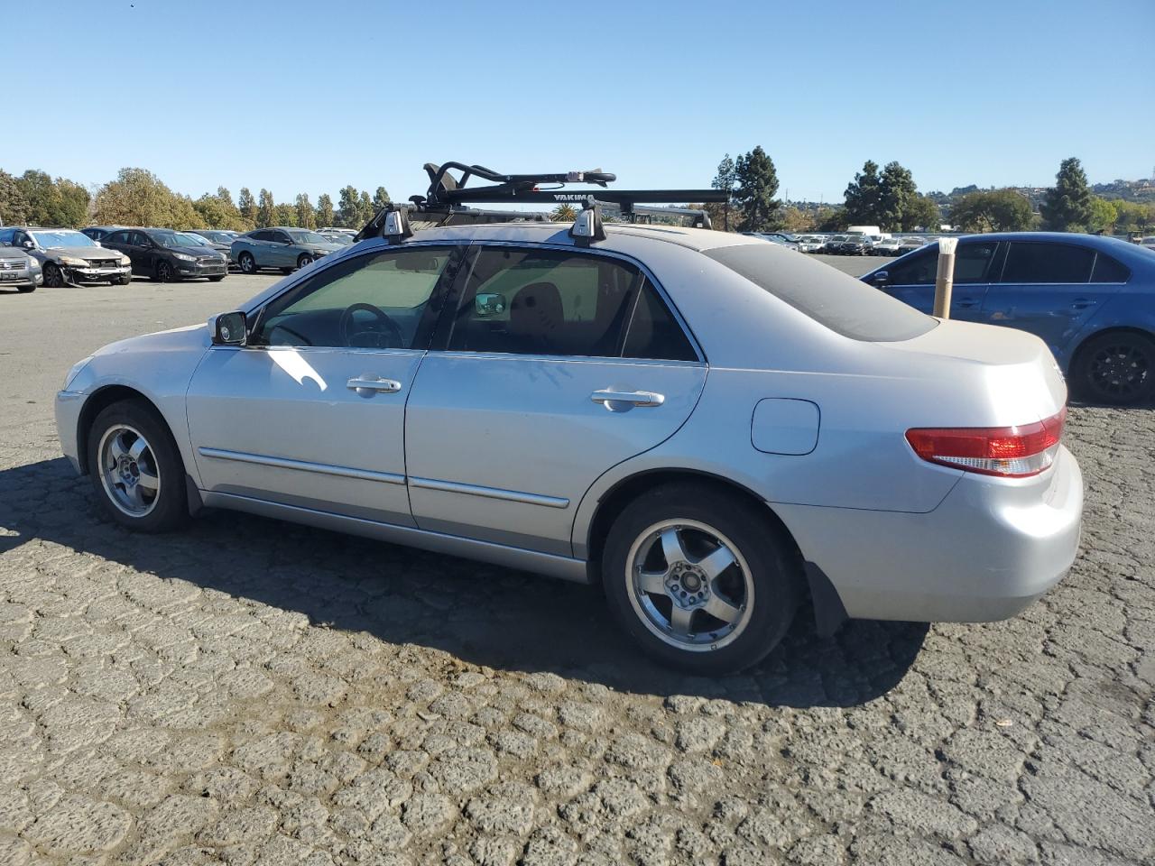2003 Honda Accord - Image 2