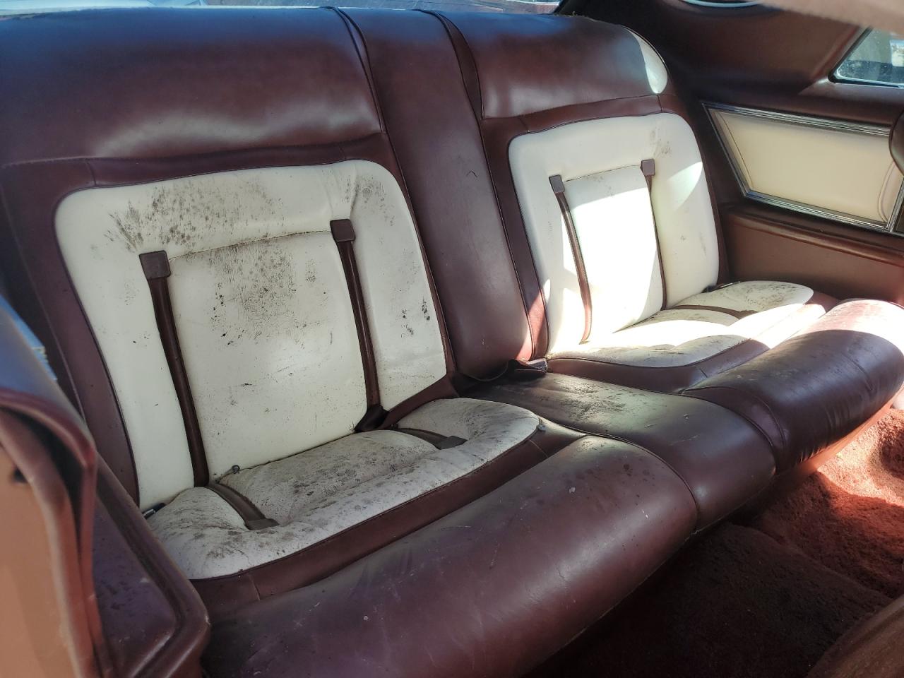 1978 Lincoln Continenta VIN: 8Y89A867542 Lot: 74986584