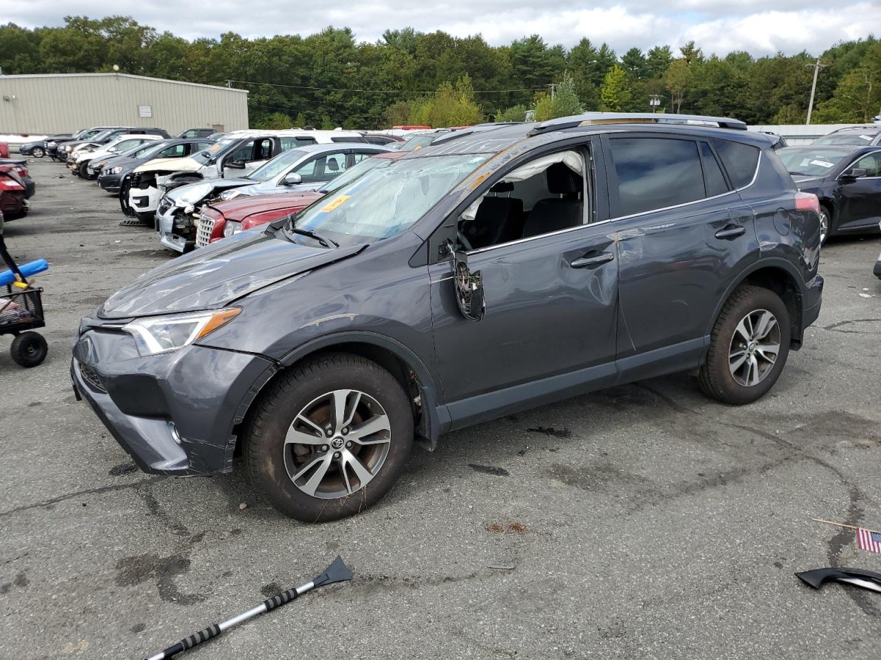 JTMRFREV8JJ194187 2018 TOYOTA RAV 4 - Image 1