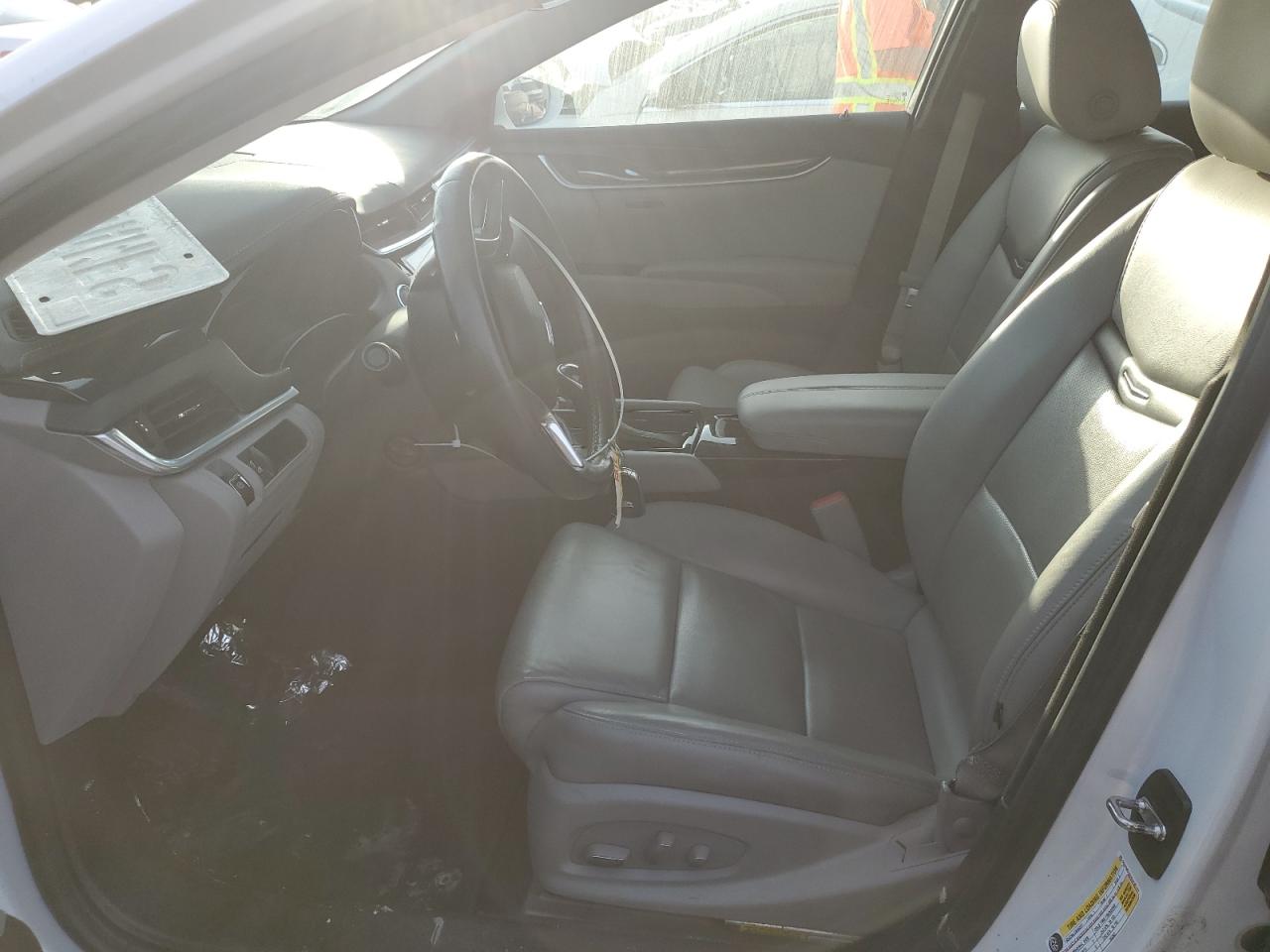 2016 Cadillac XTS - Image 7