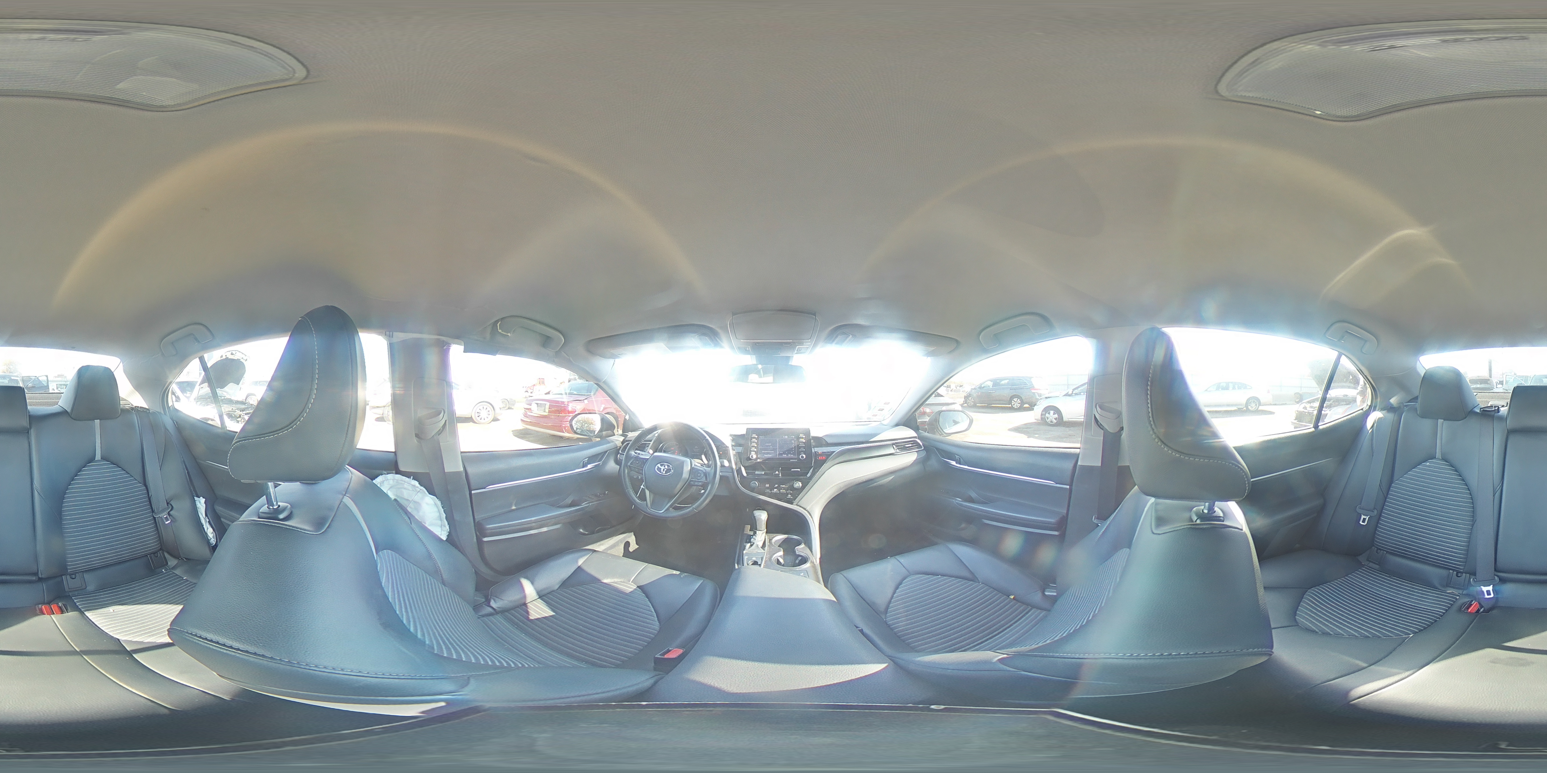 2021 Toyota Camry - Image 13