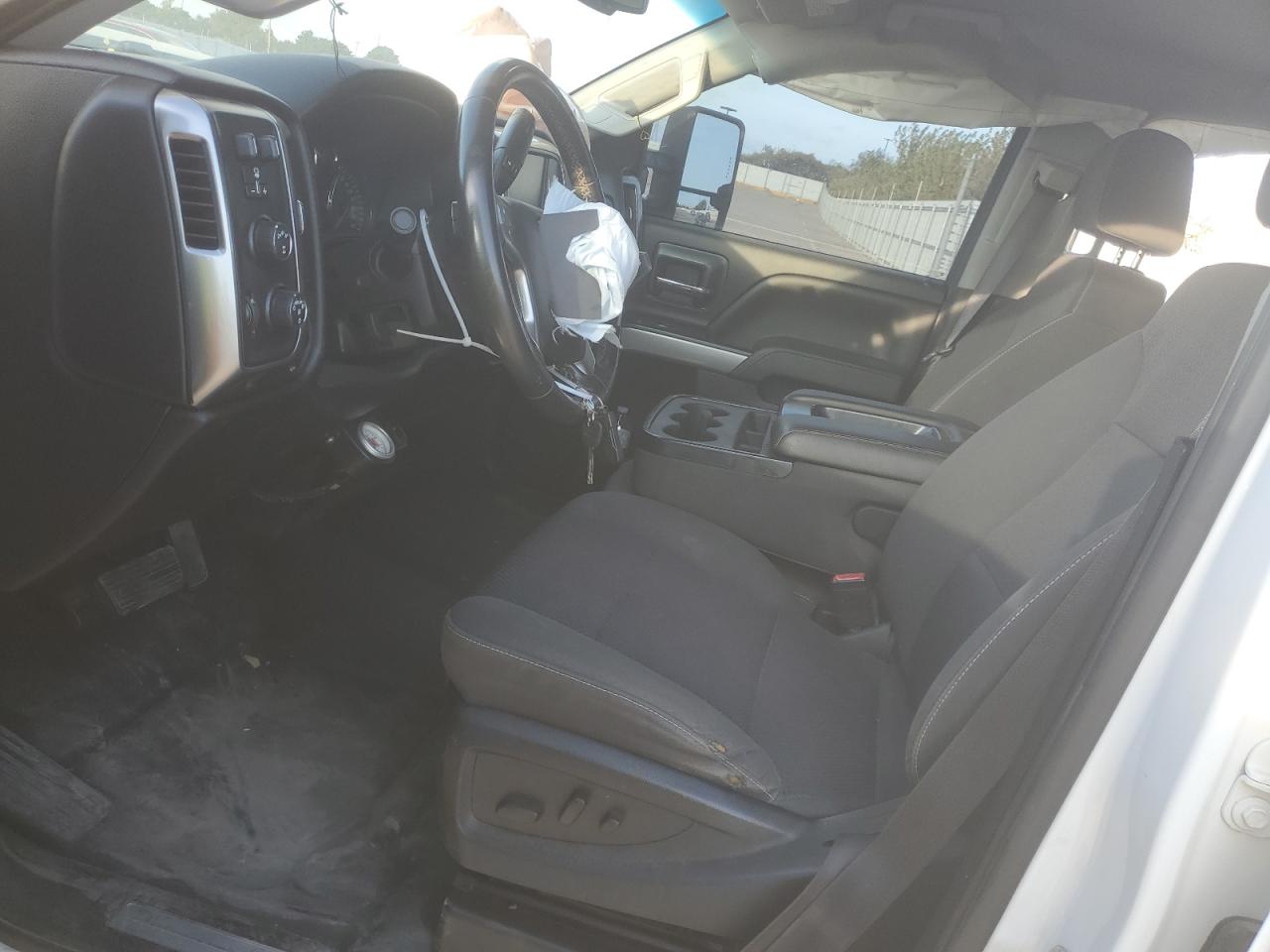 2017 Chevrolet Silverado - Image 7