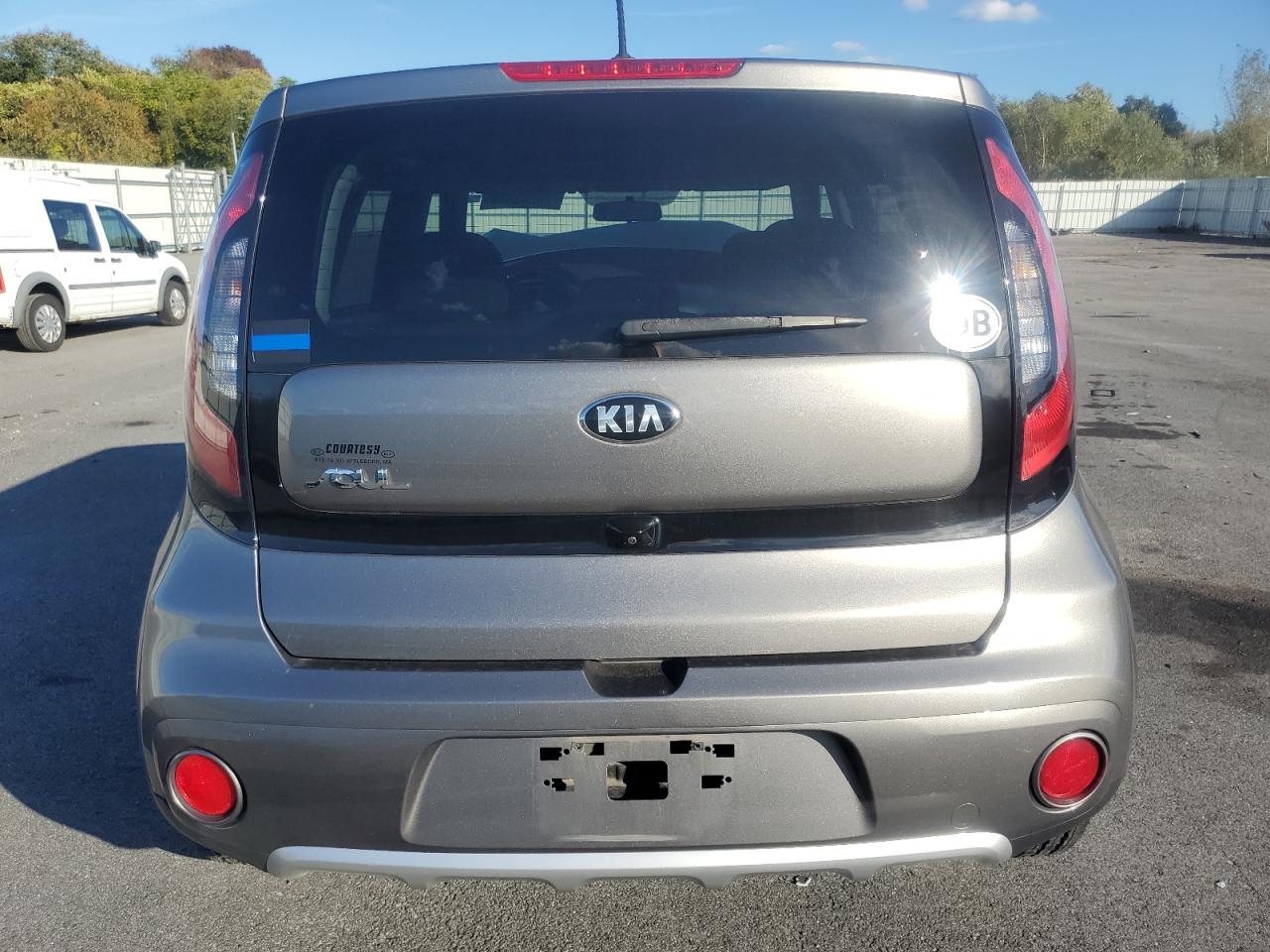 KNDJP3A56H7464828 2017 Kia Soul +