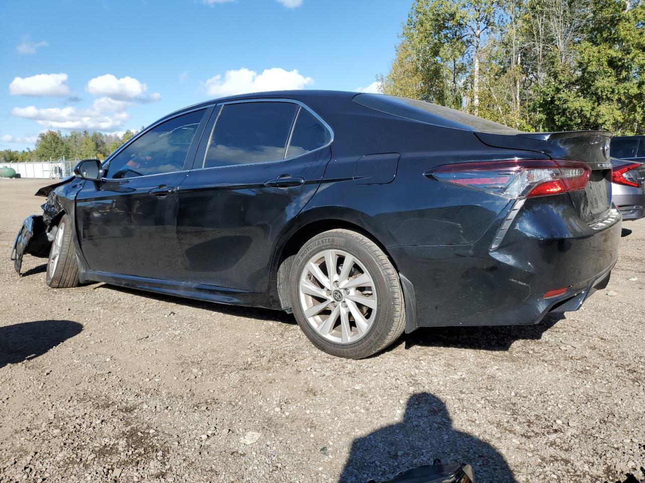 4T1G11AK5MU595715 2021 TOYOTA CAMRY - Image 2